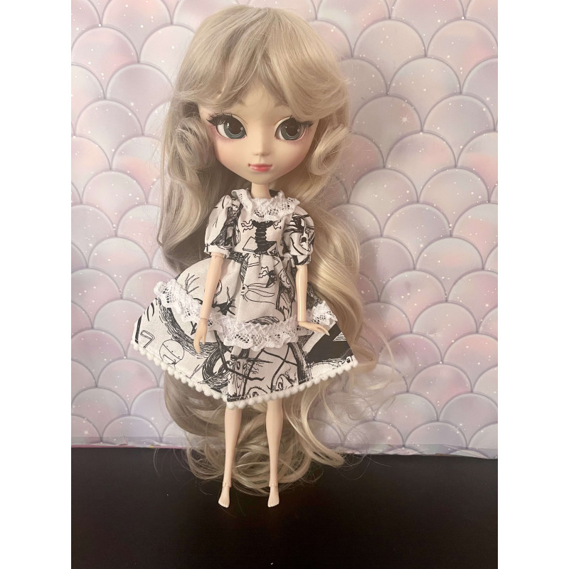 Wig Leeke unique Gray et EveCream