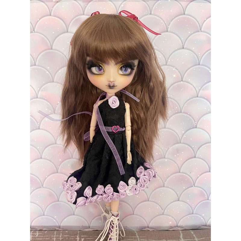 Wig Leeke Maroon ondulé courte